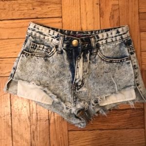 Lightwash kids shorts - ME.N.U